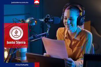 alumna de comunicacion en cabina de radio en justo sierra