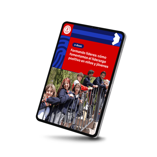 mockup tablet formando lideres 